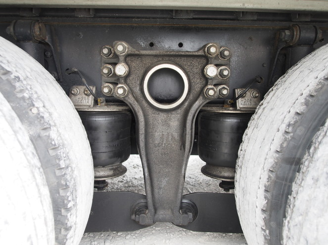 いすゞ ギガ ウイング車 大型 PKG-CYJ77W8 年式 H22[写真36]