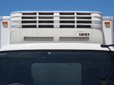 いすゞ フォワード 冷凍バン 中型 TKG-FRR90S2 年式 H26 [写真04]