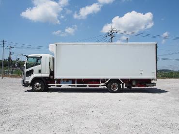 いすゞ フォワード 冷凍バン 中型 PKG-FRR90S2 年式 H21 [写真15]