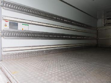 いすゞ フォワード 冷凍バン 中増t PDG-FTR34T2 年式 H20 [写真15]