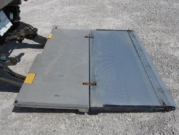 いすゞ フォワード 冷凍バン 中増t PDG-FTR34T2 年式 H20 [写真09]