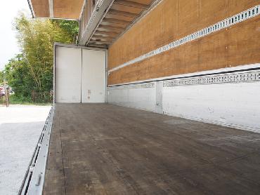 いすゞ ギガ ウイング車 大型 LKG-CYJ77A 年式 H23 [写真18]