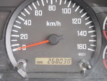 いすゞ フォワード 冷凍バン 中型 PKG-FRR90S2 年式 H22 [写真24]