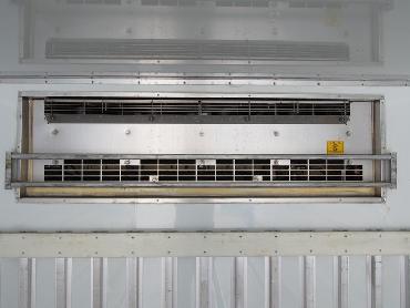 いすゞ フォワード 冷凍バン 中型 PKG-FRR90S2 年式 H22 [写真18]