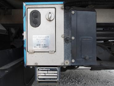 いすゞ フォワード 冷凍バン 中型 PKG-FRR90S2 年式 H22 [写真28]