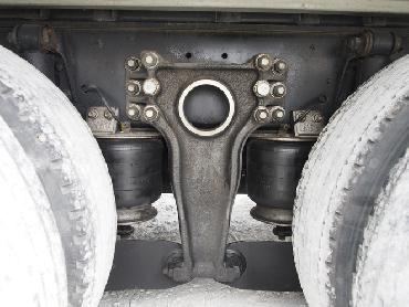 いすゞ ギガ ウイング車 大型 PKG-CYJ77W8 年式 H22 [写真36]