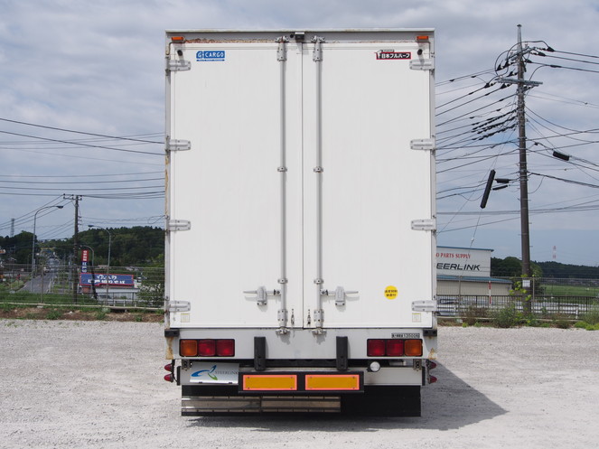 いすゞ ギガ ウイング車 大型 PKG-CYJ77W8 年式 H22[写真06]