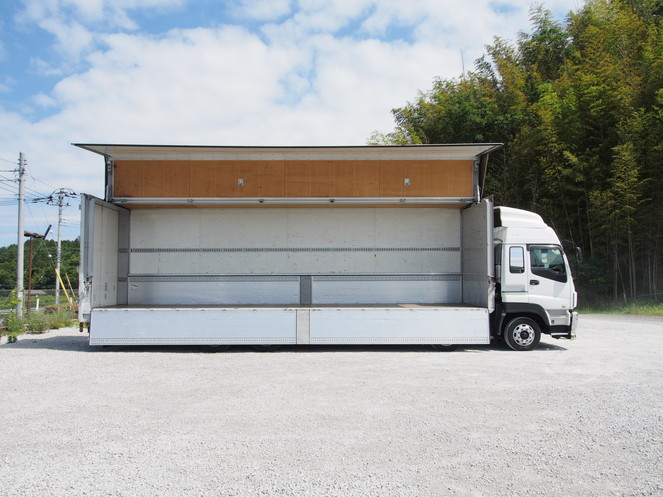 いすゞ ギガ ウイング車 大型 PKG-CYJ77W8 年式 H22[写真09]