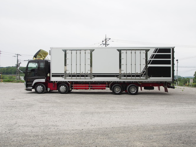 いすゞ ギガ 冷凍バン 大型 PDG-CYJ52W8 年式 H20[写真08]