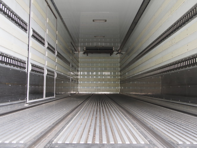 いすゞ ギガ 冷凍バン 大型 PDG-CYJ52W8 年式 H20[写真11]