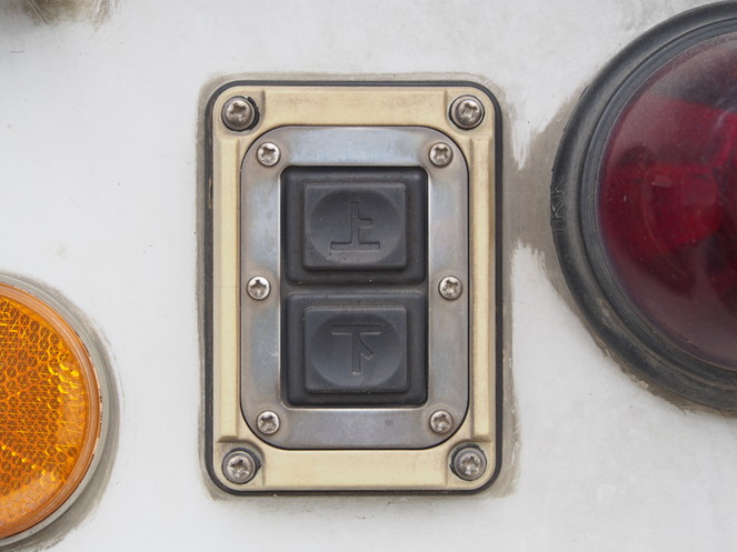 日野 グランドプロフィア ウイング車 大型 LKG-FW1EXBG 年式 H22[写真32]