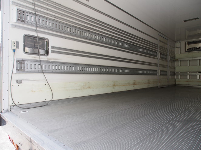 いすゞ フォワード 冷凍バン 中型 SKG-FRR90S2 年式 H24[写真17]