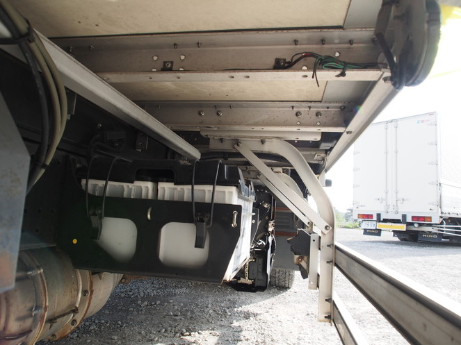 いすゞ フォワード 冷凍ウイング 中型 PDG-FRR34T2 年式 H20[写真30]