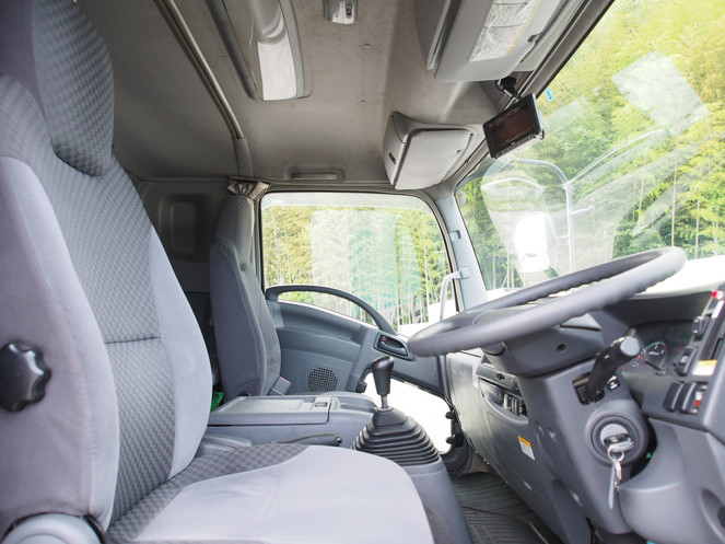 いすゞ フォワード 冷凍ウイング 中型 PDG-FRR34T2 年式 H20[写真24]