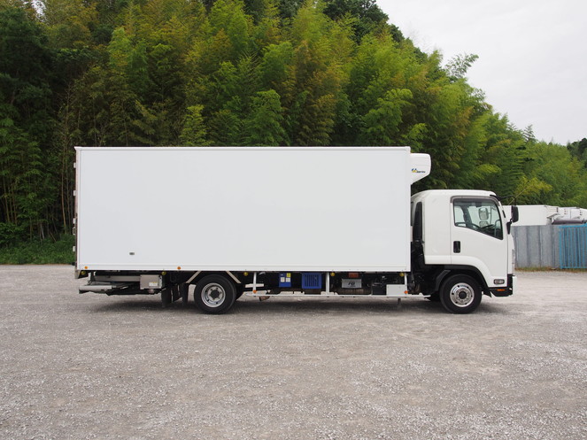 いすゞ フォワード 冷凍バン 中型 TKG-FRR90S2 年式 H26[写真11]