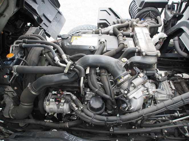 いすゞ フォワード 冷凍バン 中型 TKG-FRR90S2 年式 H26[写真30]