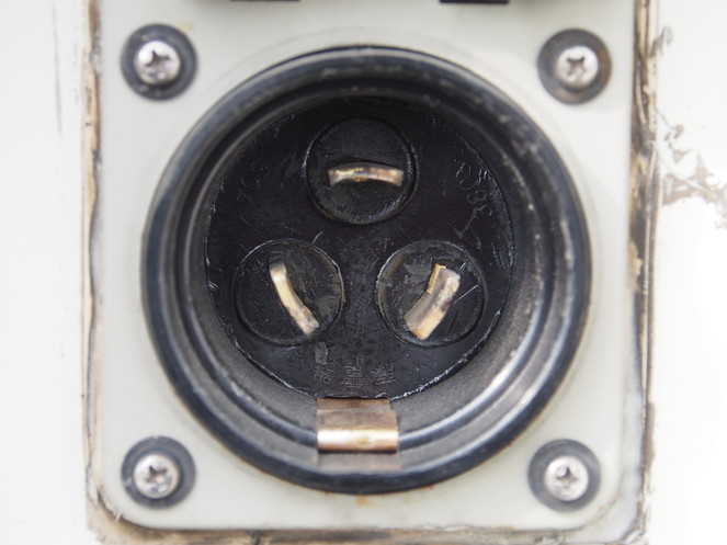 いすゞ ギガ 冷凍バン 大型 PJ-CYL51V5 年式 H16[写真24]