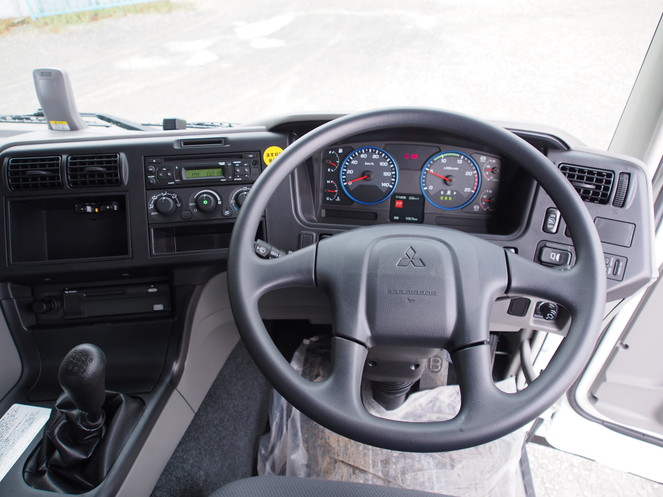 三菱ふそう スーパーグレート 平ボディ 大型 QPG-FS64VZ 年式 H28[写真25]