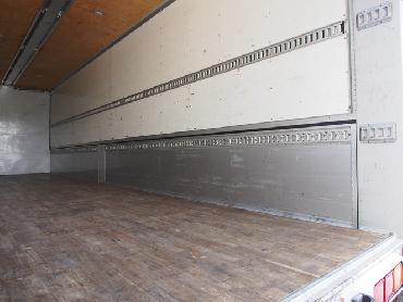 いすゞ ギガ ウイング車 大型 PKG-CYJ77W8 年式 H22 [写真23]