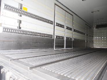 いすゞ ギガ 冷凍バン 大型 PDG-CYJ52W8 年式 H20 [写真13]