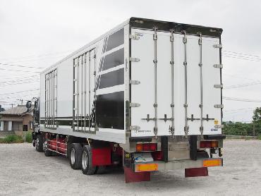 いすゞ ギガ 冷凍バン 大型 PDG-CYJ52W8 年式 H20 [写真04]