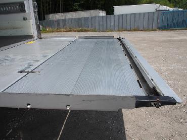 いすゞ フォワード 冷凍バン 中型 SKG-FRR90S2 年式 H24 [写真10]