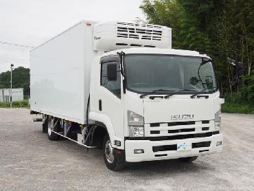 いすゞ フォワード 冷凍バン 中型 TKG-FRR90S2 年式 H26 [写真01]