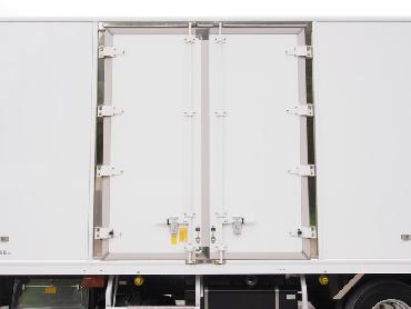 いすゞ フォワード 冷凍バン 中型 TKG-FRR90S2 年式 H26 [写真14]