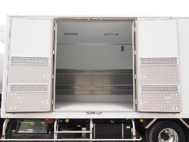 いすゞ フォワード 冷凍バン 中型 TKG-FRR90S2 年式 H26 [写真15]