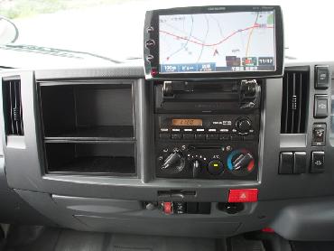 いすゞ エルフ バン車 小型 SKG-NMR85AN 年式 H24 [写真20]