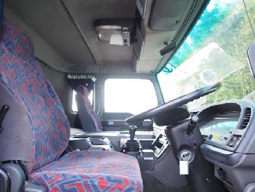 いすゞ ギガ 冷凍バン 大型 PJ-CYL51V5 年式 H16 [写真26]