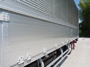 いすゞ フォワード ウイング車 中型 TKG-FRR90T2 年式 H27 [写真19]