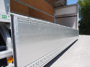 いすゞ フォワード ウイング車 中型 TKG-FRR90T2 年式 H27 [写真20]