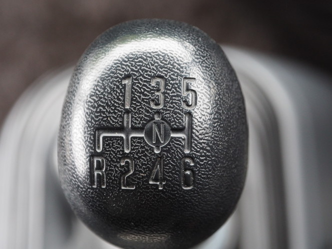 いすゞ フォワード ウイング車 中型 PDG-FRR34T2 年式 H22[写真27]