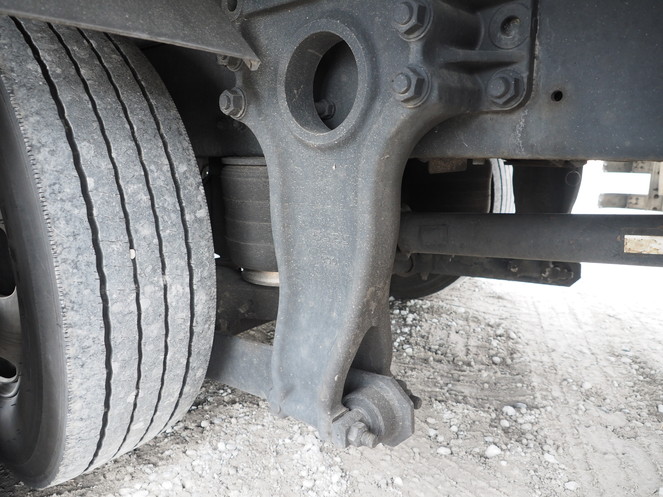 いすゞ フォワード ウイング車 中増t KL-FSD34M4 年式 H14[写真24]