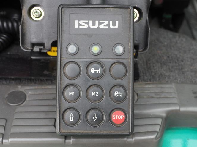 いすゞ フォワード ウイング車 中増t KL-FSD34M4 年式 H14[写真21]