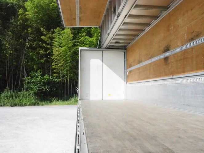 日野 プロフィア ウイング車 大型 BKG-FW1EXYG 年式 H22[写真19]