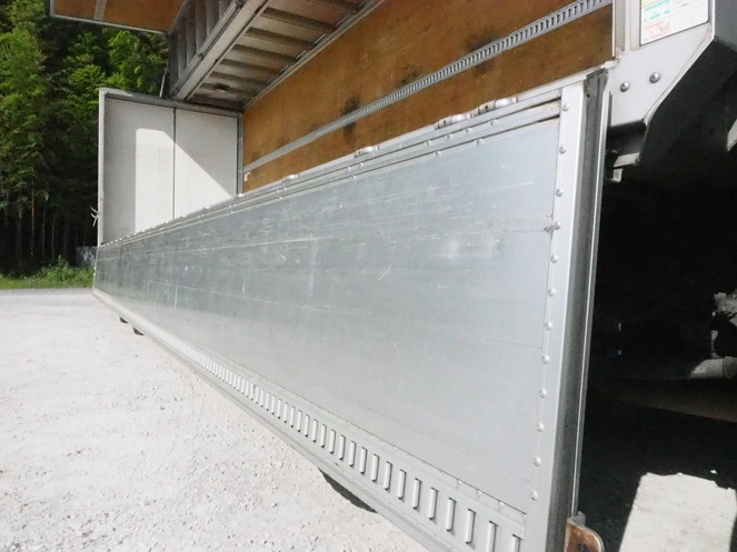 日野 プロフィア ウイング車 大型 BKG-FW1EXYG 年式 H22[写真13]