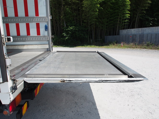 いすゞ フォワード 冷凍バン 中型 SKG-FRR90S2 年式 H24[写真09]