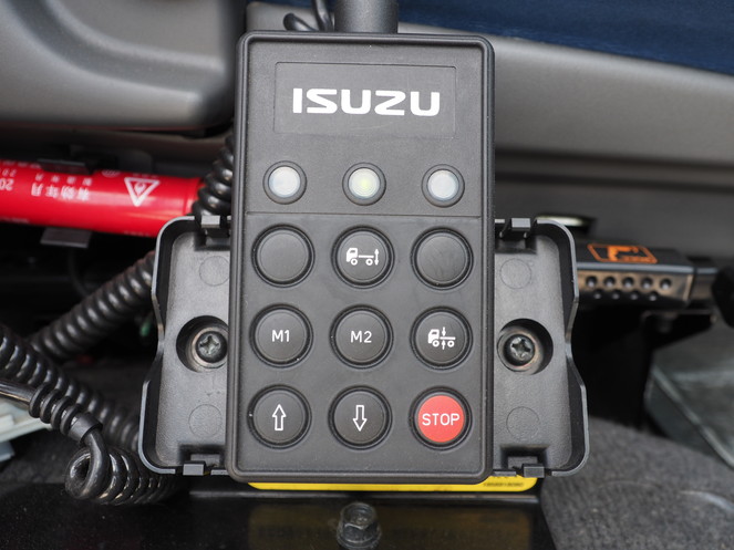 いすゞ ギガ ウイング車 大型 LKG-CYL77A 年式 H24[写真26]