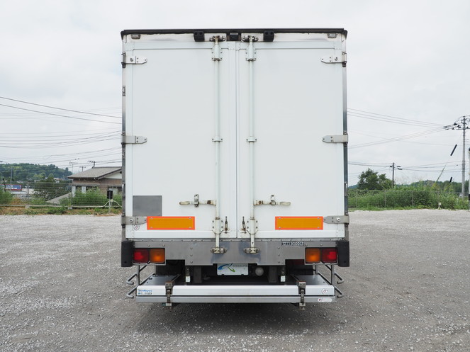 いすゞ フォワード 冷凍バン 中型 ADG-FRD90J3S 年式 H17[写真09]