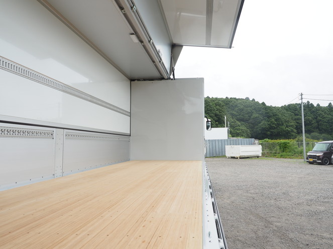 三菱ふそう スーパーグレート ウイング車 大型 QPG-FS64VZ 年式 H28[写真18]