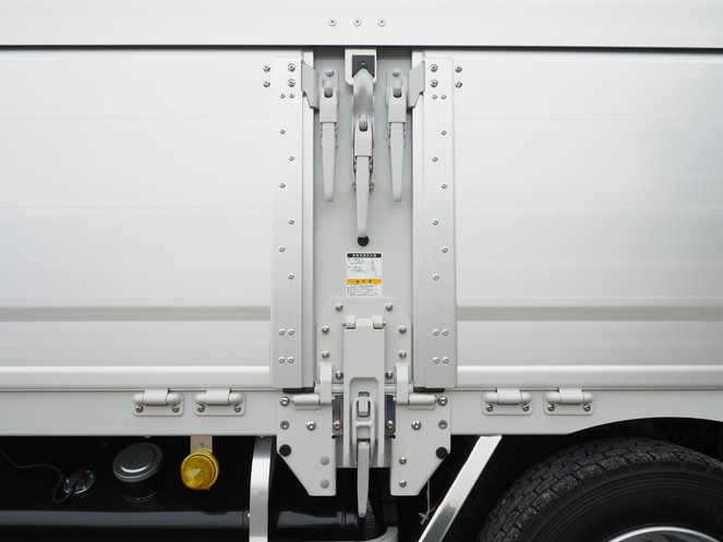 三菱ふそう スーパーグレート ウイング車 大型 QPG-FS64VZ 年式 H28[写真12]