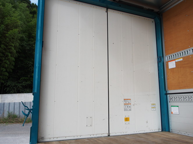 いすゞ フォワード ウイング車 中型 TKG-FRR90T2 年式 H26[写真17]