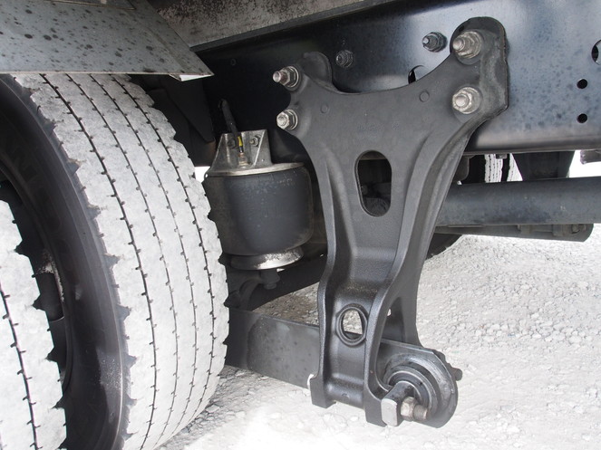 いすゞ フォワード ウイング車 中型 TKG-FRR90T2 年式 H26[写真34]