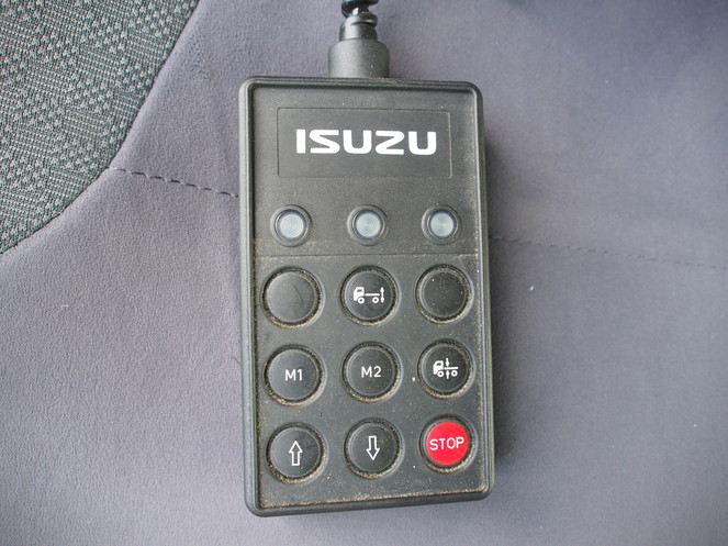 いすゞ フォワード ウイング車 中型 TKG-FRR90T2 年式 H26[写真28]