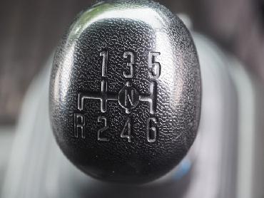 いすゞ フォワード ウイング車 中増t KL-FSD34M4 年式 H14 [写真19]