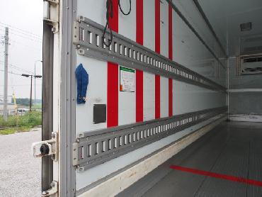 いすゞ フォワード 冷凍バン 中型 SKG-FRR90S2 年式 H24 [写真14]