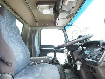 いすゞ フォワード 冷凍バン 中型 ADG-FRD90J3S 年式 H17 [写真16]