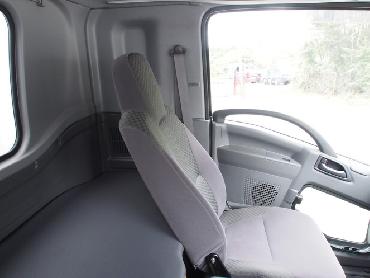 いすゞ フォワード ウイング車 中型 TKG-FRR90S2 年式 H27 [写真32]